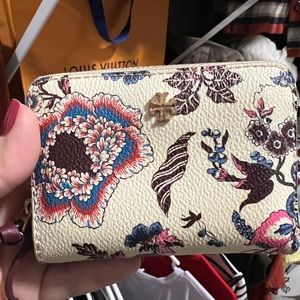 Tory Burch wallet